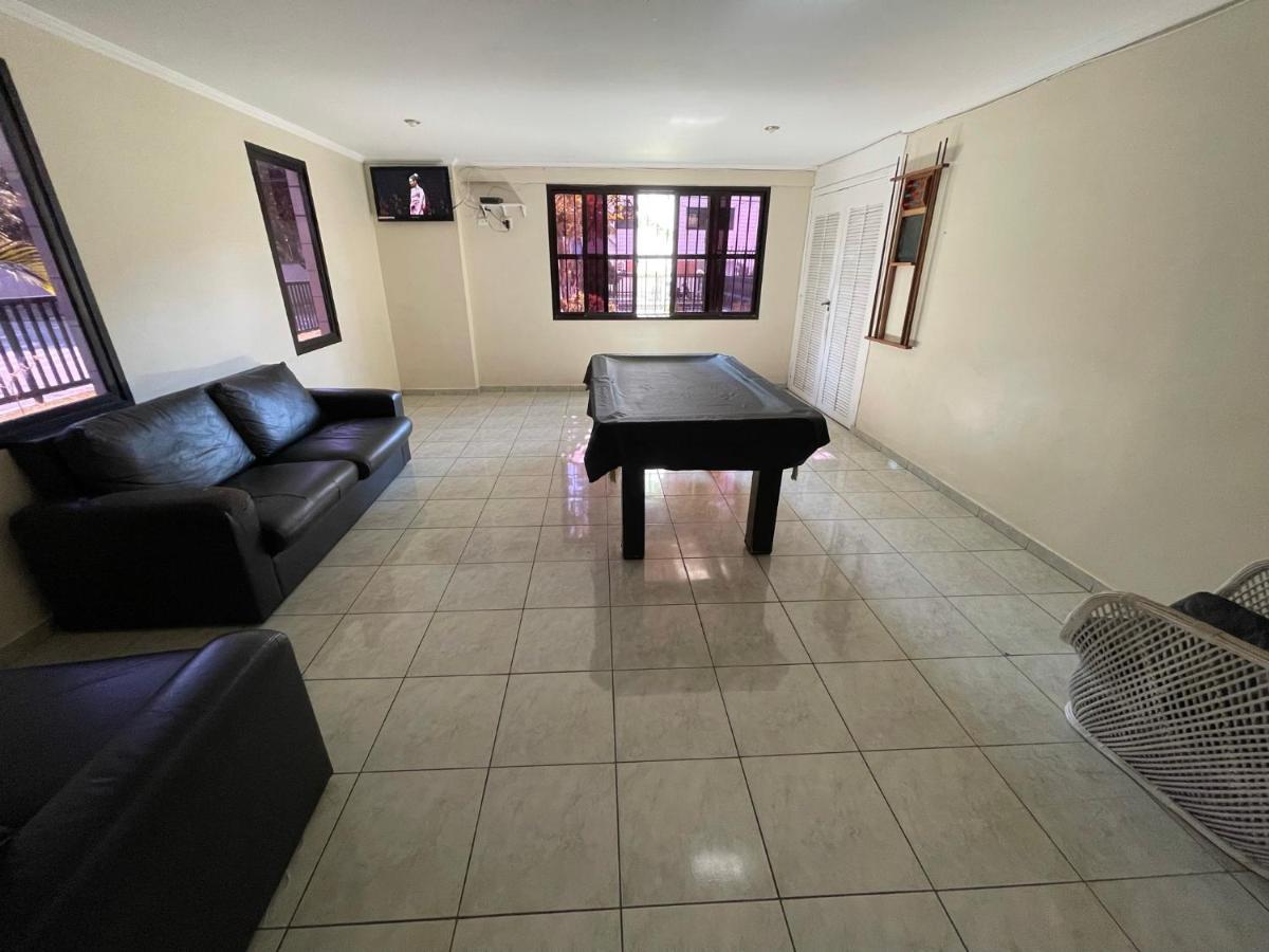 Confortavel Apartamento 1 Dorm Com Piscina E Lazer Guaruja Luaran gambar